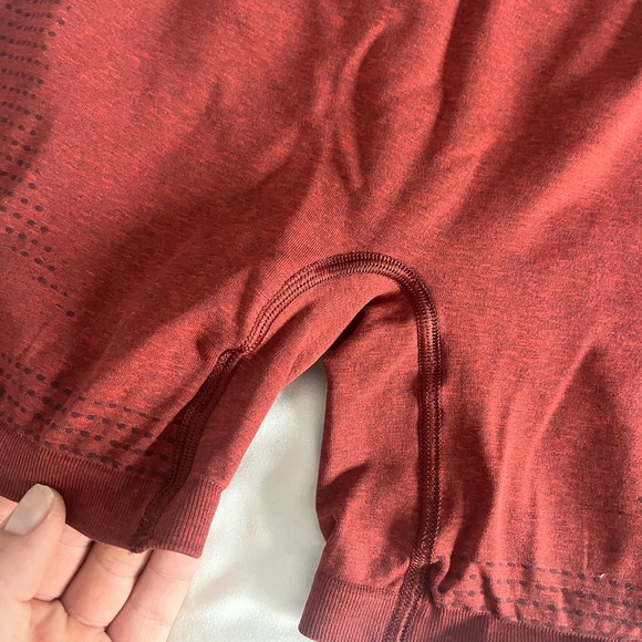 Gymshark Vital Seamless 2.0 Shorts - Picture 4 of 6